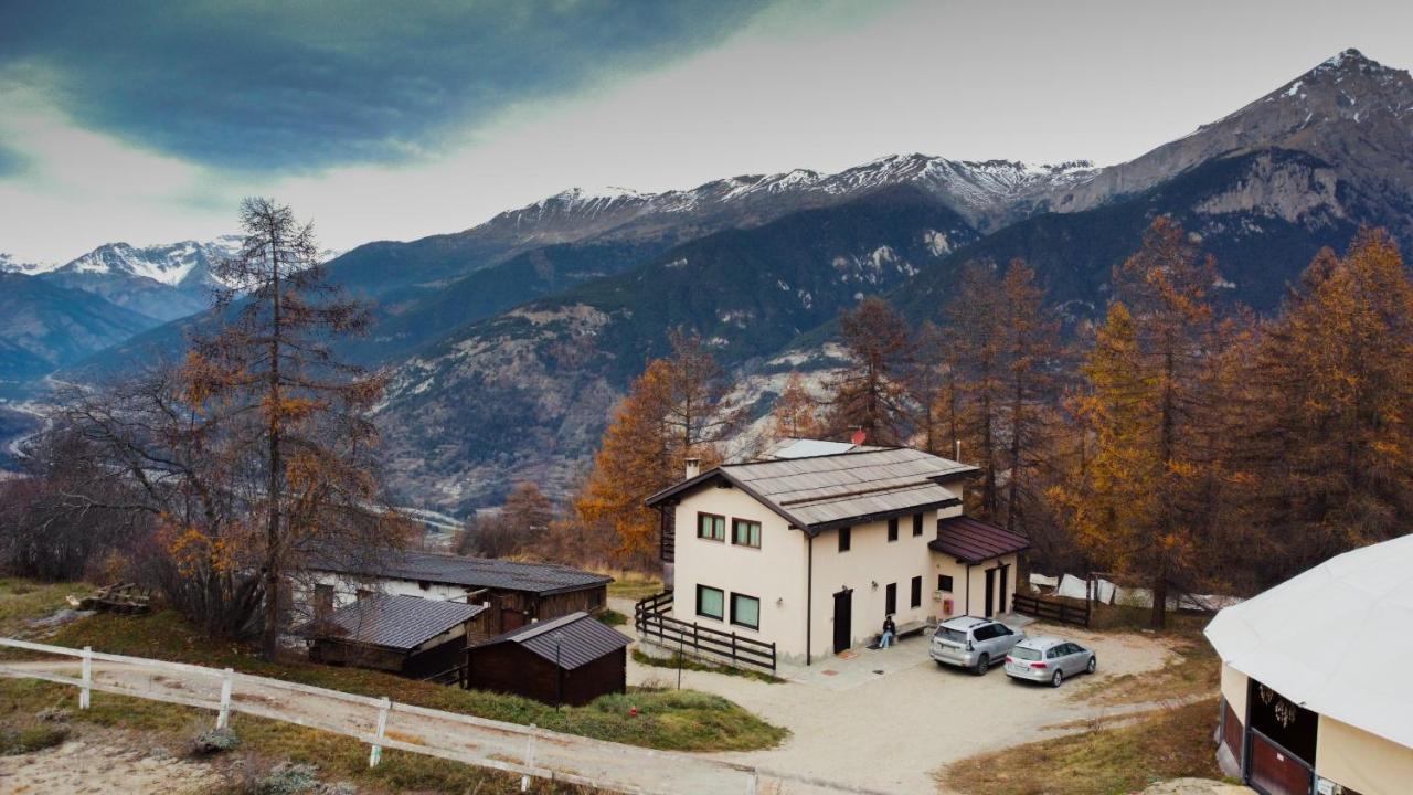 Green Mountain Lodge Oulx Eksteriør bilde